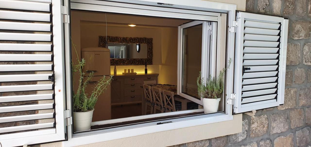 לושטיצה Villa Stella Rose מראה חיצוני תמונה