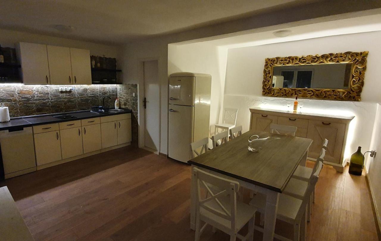 לושטיצה Villa Stella Rose מראה חיצוני תמונה